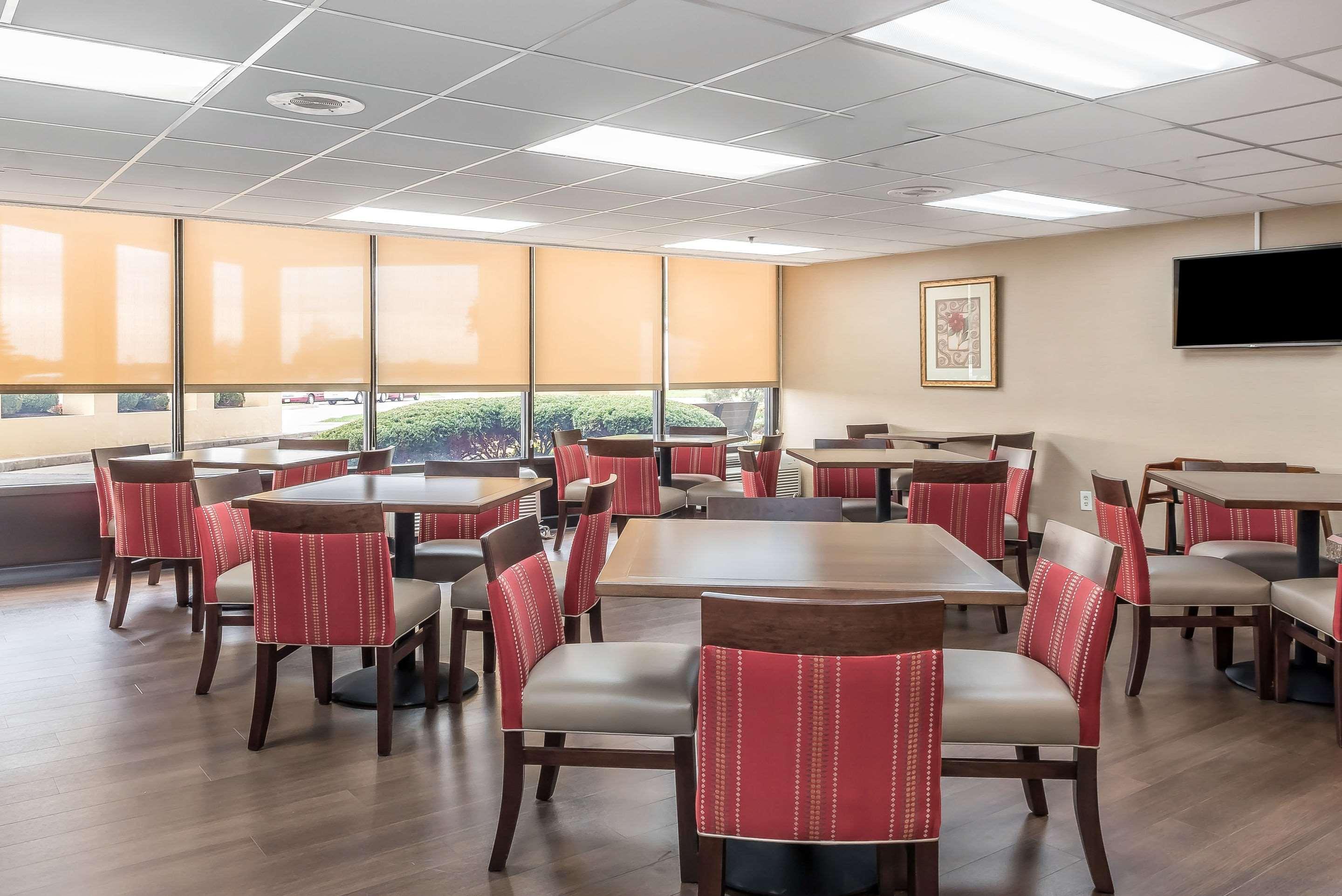Comfort Inn & Suites Piqua-Near Troy-I75 Bagian luar foto