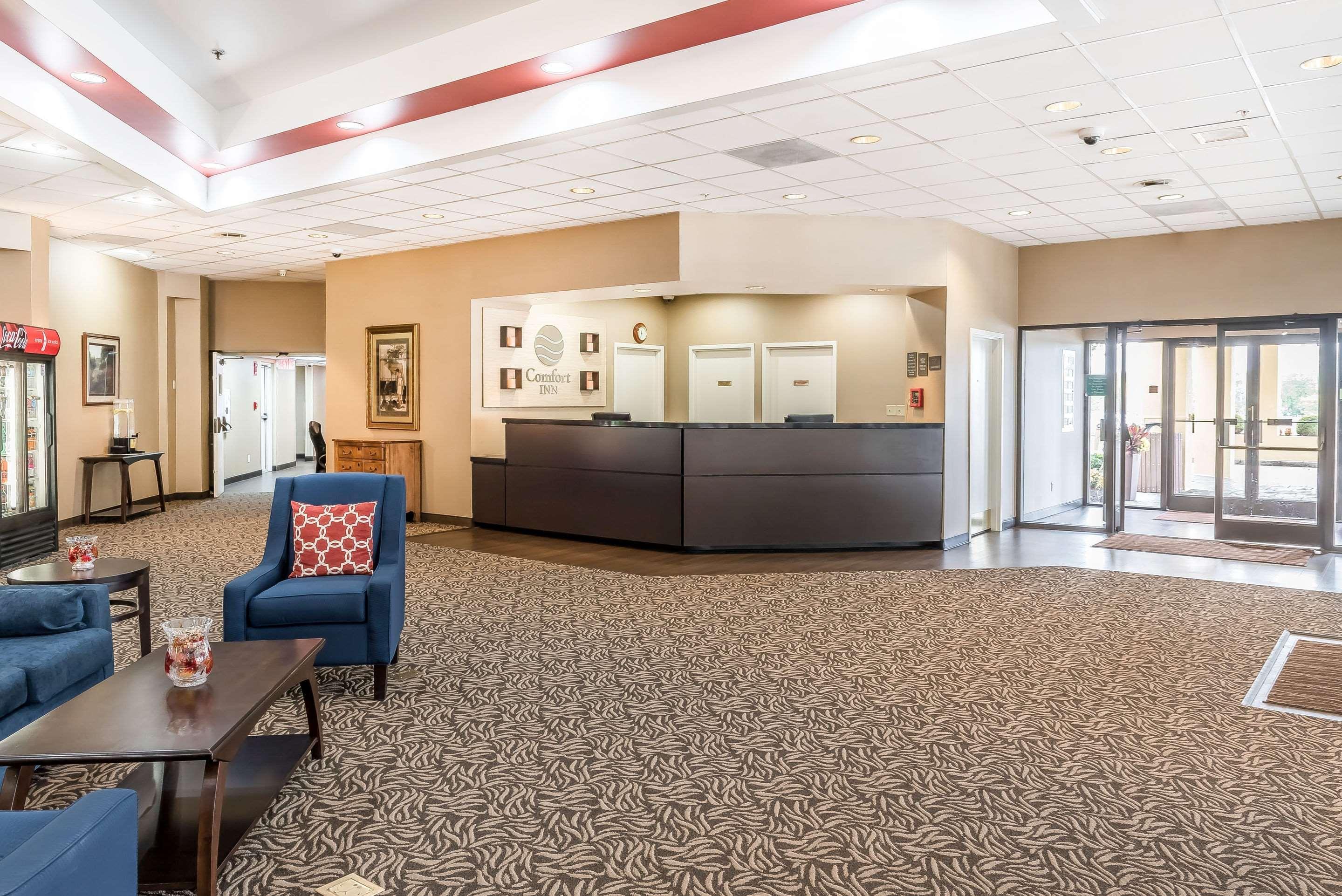 Comfort Inn & Suites Piqua-Near Troy-I75 Bagian luar foto