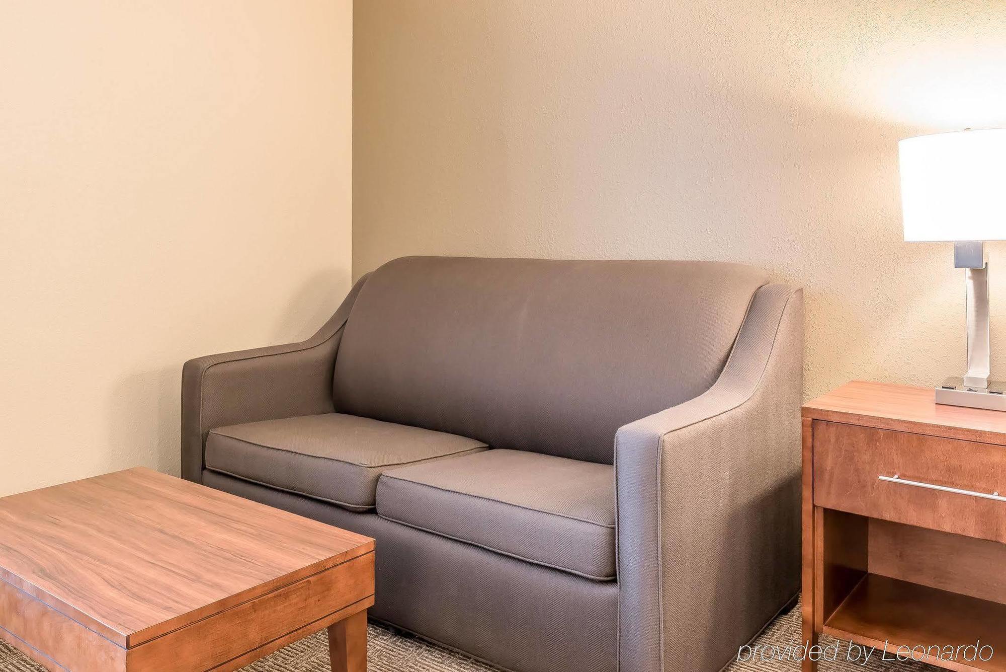 Comfort Inn & Suites Piqua-Near Troy-I75 Bagian luar foto