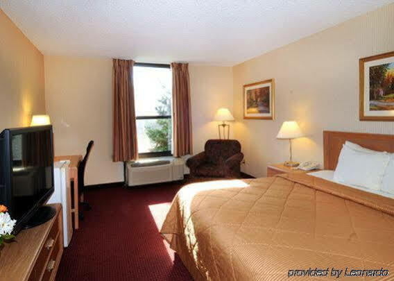Comfort Inn & Suites Piqua-Near Troy-I75 Bagian luar foto
